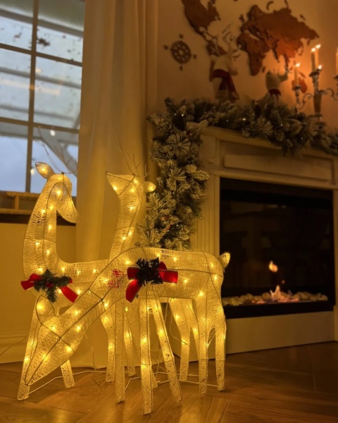 Beliani ANGELI dekoracja ogrodowa LED renifer 92/85/49 cm biała