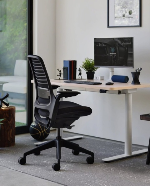 Fotel Biurowy Steelcase Series 1 z Zagłówkiem – Ergonomiczny | Licorice Cogent Connect