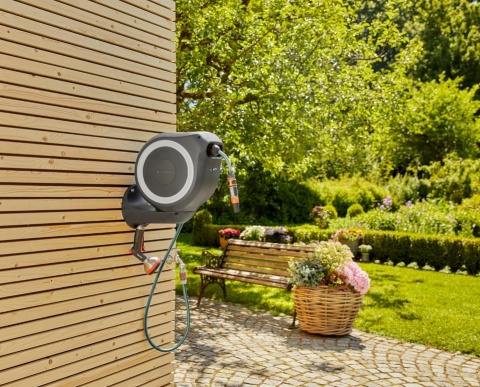 Bęben Naścienny na Wąż Gardena RollUp S 15 m – Biały | Automatyczne Zwijanie
