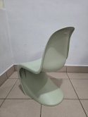Designerskie Krzesło Dziecięce Beliani JUNIOR S-CHAIR - Oliwkowe - Tworzywo ABS