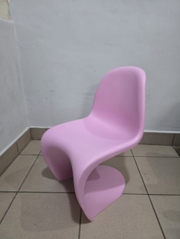 Designerskie Krzesło Dziecięce Beliani JUNIOR S-CHAIR - Różowe - Tworzywo ABS