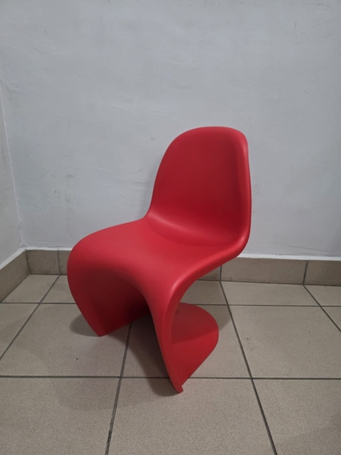 Designerskie Krzesło Dziecięce Beliani JUNIOR S-CHAIR - Czerwone - Tworzywo ABS