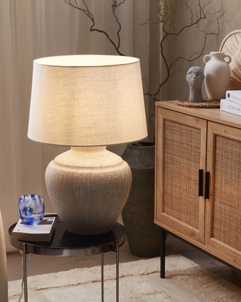 Beliani Lampa stołowa CAINE jasnobeżowa ceramiczna z kloszem 60 cm