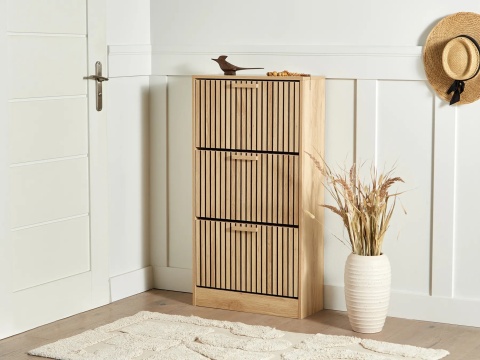 Beliani Szafka na buty LYNWOOD Jasnobrązowa 60 x 24 x 113 cm z żebrowanymi frontami do 12 par butów