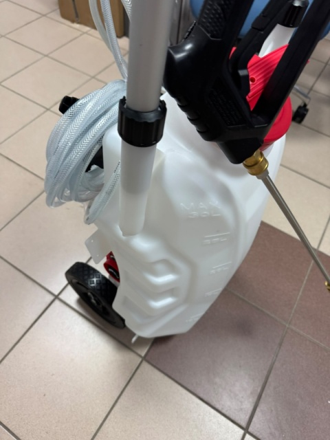 Forum Equipement® PRO SPRAYER – Profesjonalny Samodzielny Opryskiwacz Akumulatorowy na Wózku – Pojemność: 30L
