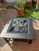 VOUNOT® – Wielofunkcyjne Palenisko Ogrodowe Kwadratowe 4w1 – Grill, Stolik i Schładzacz do Napojów (Ice Bucket)