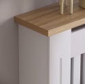 Vida Designs® Arlington Small – Elegancka Biała Osłona Grzejnika z Półką – Lakierowana Płyta MDF