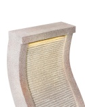 Beliani® Formiga – Wolnostojąca Kaskadowa Fontanna Ogrodowa z Podświetleniem LED (39 x 31 x 81 cm)