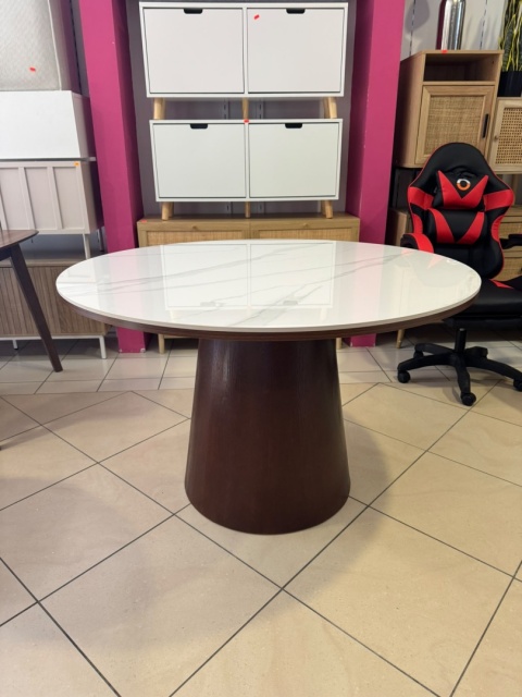 Beliani® Wylie – Okrągły Stół do Jadalni (120 x 120 x 76 cm) – Blat Ceramiczny (Biały Marmur)
