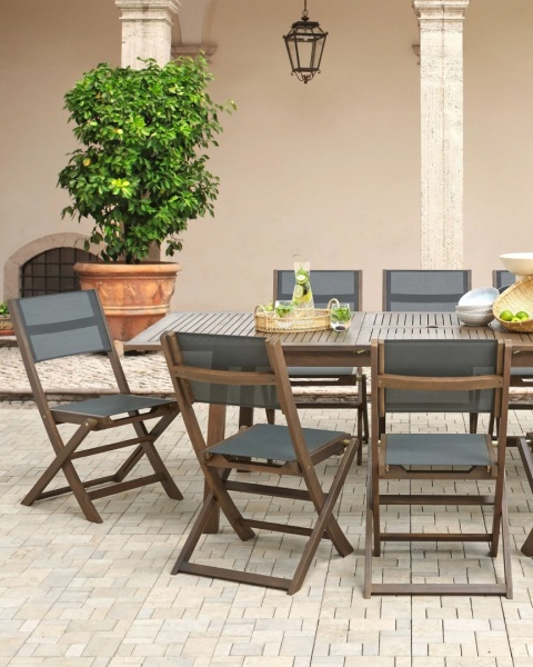 Beliani® Cesana – Zestaw 2 Składanych Krzeseł Ogrodowych z Drewna Akacjowego (57 x 50 x 90 cm)