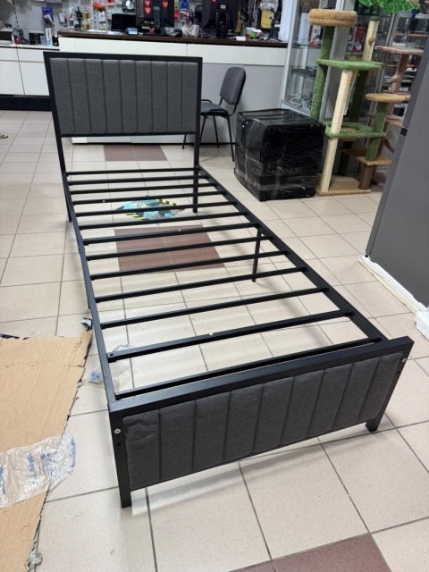 Vasagle® DUPON – Minimalistyczne Łóżko Metalowe Tapicerowane z Miękkim Wezgłowiem (90 x 200 cm / 207 x 91,5 x 104 cm)