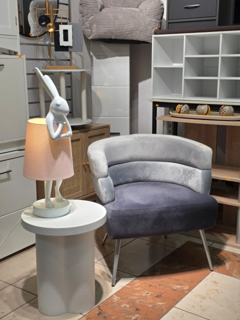 Designerska Lampa Stołowa KARE Rabbit z Różowym Abażurem, 68 cm Designerska Lampa Stołowa KARE Rabbit z Różowym Abażurem, 68 cm