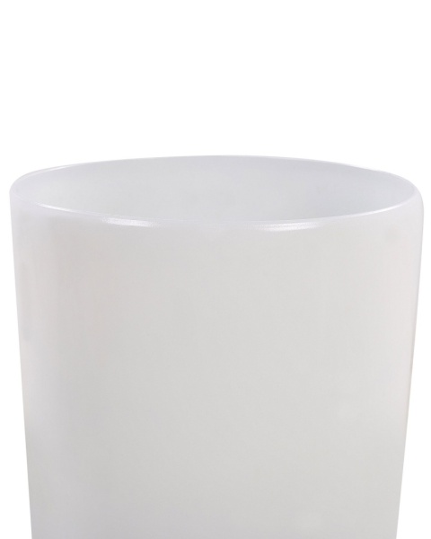 Doniczka ogrodowa ⌀ 32 cm wysoka biała TSERIA | Beliani Doniczka ogrodowa ⌀ 32 cm wysoka biała TSERIA | Beliani