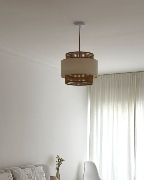 beliani Lampa wisząca YUMURI Rattan Jasnobeżowy z regulowanym kablem beliani Lampa wisząca YUMURI Rattan Jasnobeżowy z regulowanym kablem