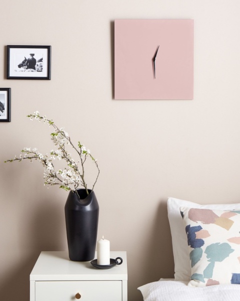Zegar ścienny TOMAR 40 cm różowy metalowy | Beliani Zegar ścienny TOMAR 40 cm różowy metalowy | Beliani