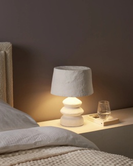 Beliani Lampa stołowa ARAPEY z papier-mâché Biała 39 cm Ręcznie robiona