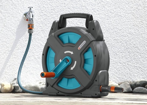 Zestaw Nosidło na Wąż Gardena Classic 15 – Wąż 15 m, Zraszacz i Przyłącza